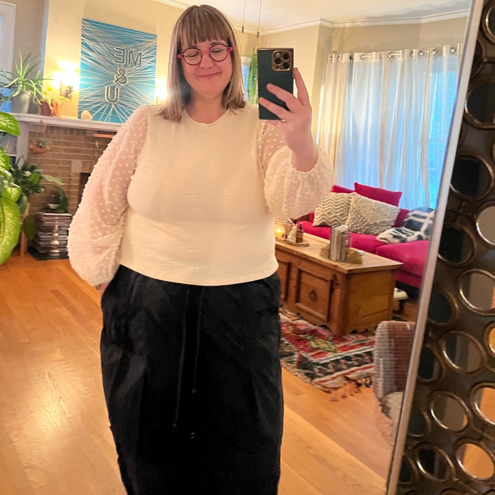 Anthropologie 1X Maeve black Textured-Sleeve Top